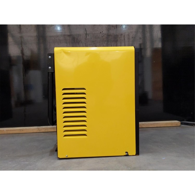 Refurbished ECD30 electriQ 30 litre per day Commercial Dehumidifier on Large wheels 