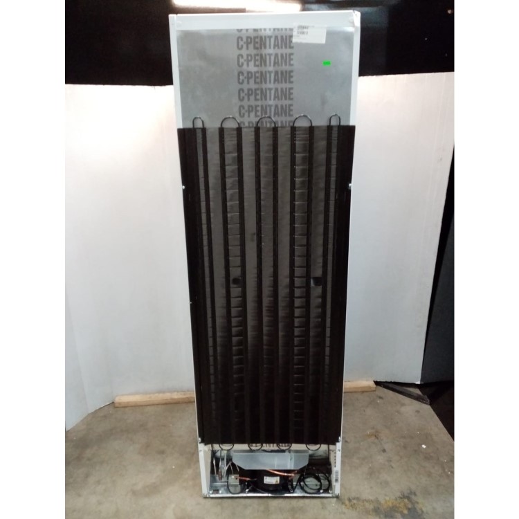 Refurbished Hotpoint H1NT811EW1 Freestanding 339 Litre 60/40 Fridge Freezer White