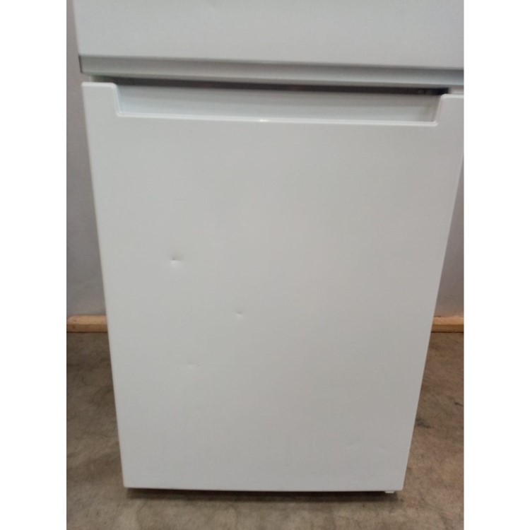 Refurbished Hotpoint H1NT811EW1 Freestanding 339 Litre 60/40 Fridge Freezer White