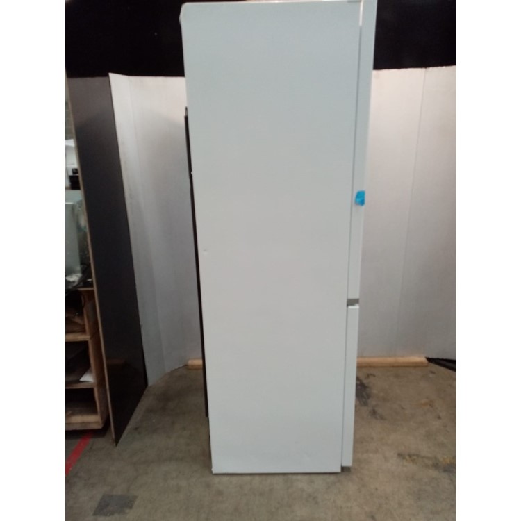 Refurbished Hotpoint H1NT811EW1 Freestanding 339 Litre 60/40 Fridge Freezer White