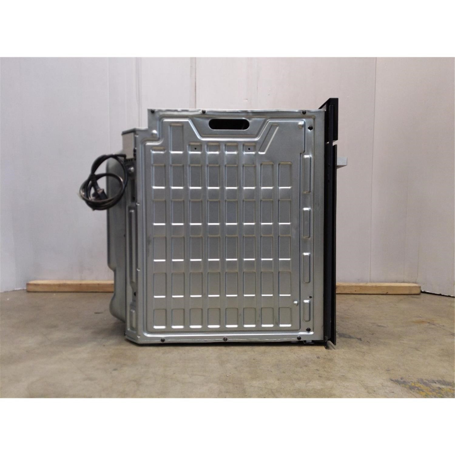 Refurbished Indesit Aria IFW6330BL 60cm Single Built In Electric Oven