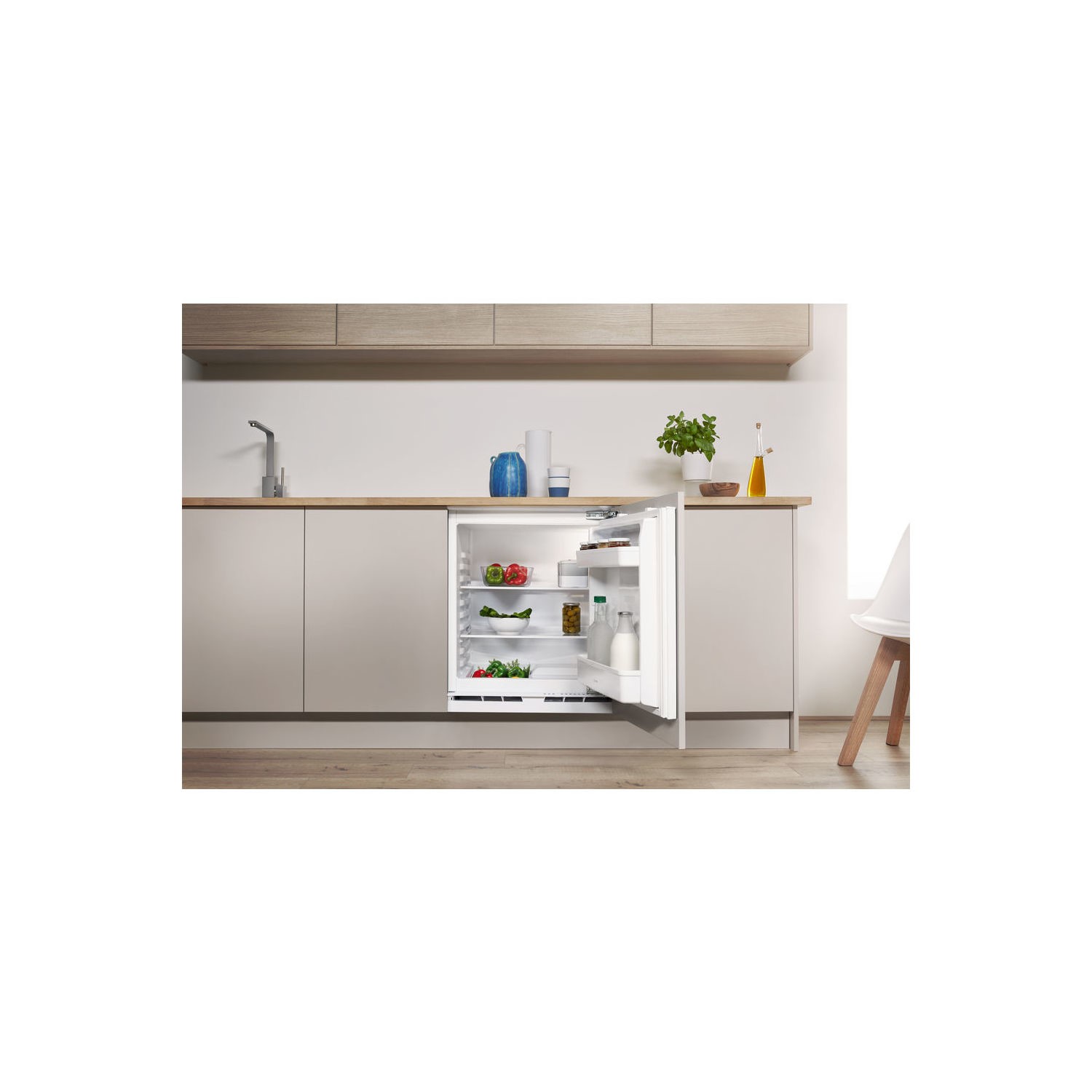 GRADE A2 INDESIT ILA1 146 Litre Integrated Under Counter Fridge A Energy Rating 60cm Wide White 77934864 1 ILA1 Appliances Direct
