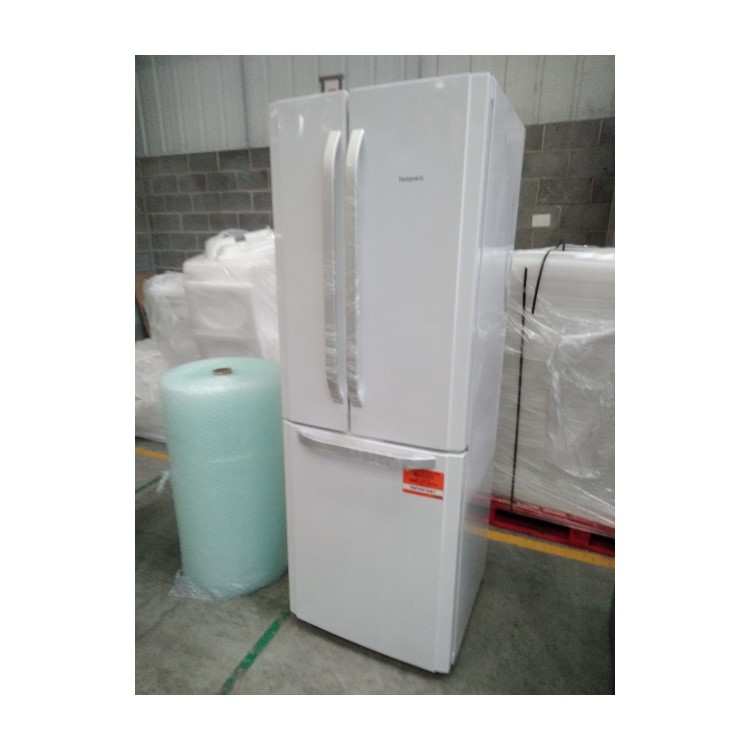 Refurbished Hotpoint FFU3DW1 Freestanding 452 Litre 60/40 Frost Free Fridge Freezer White