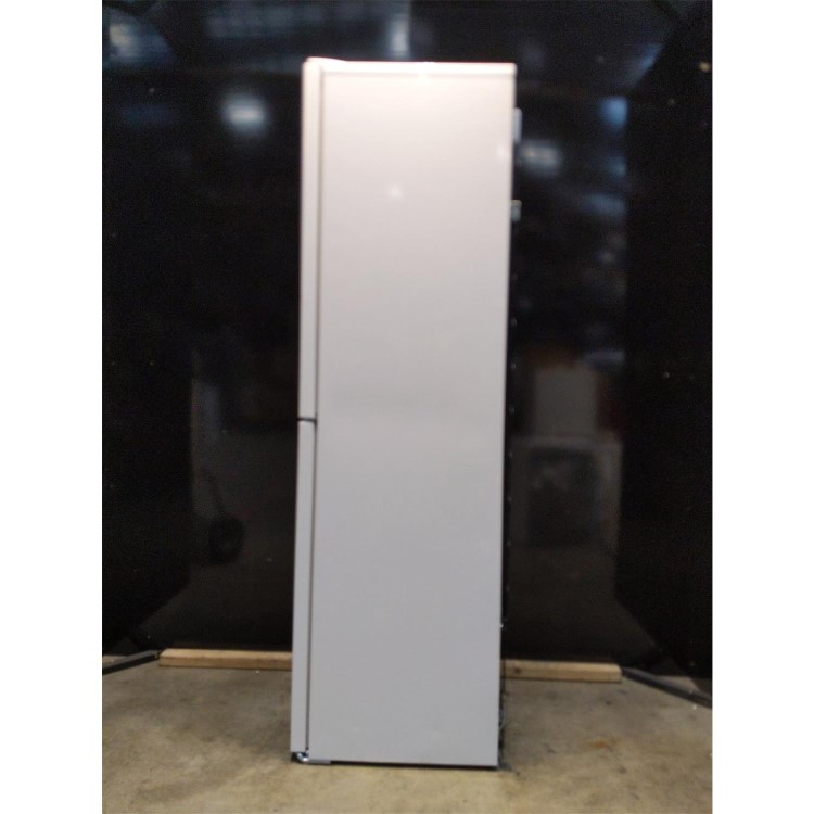 Refurbished Beko CFG3582W Freestanding 270 Litre 50/50 Fridge Freezer White