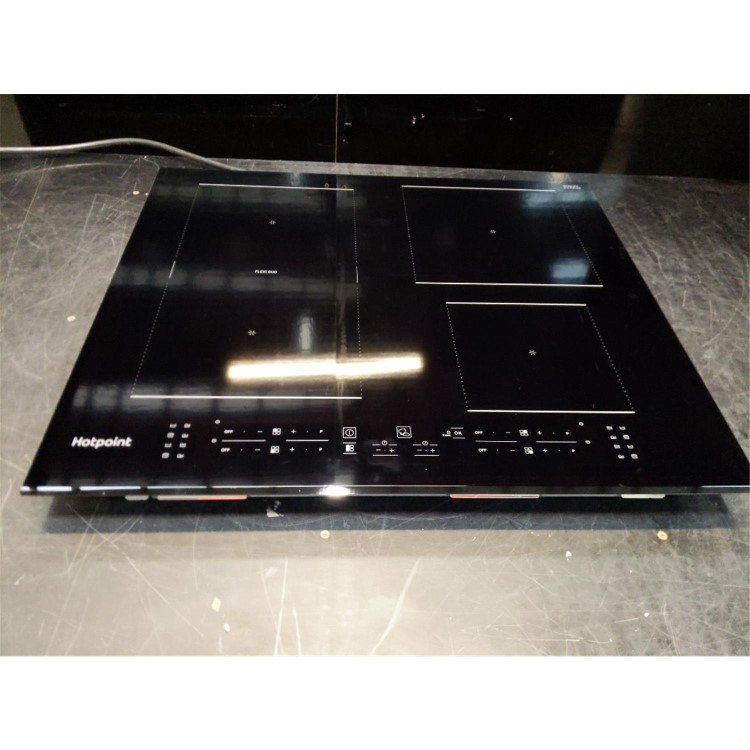 Refurbished Hotpoint TB7960CBF 59cm 4 Zone Induction Hob with Flexi Zone