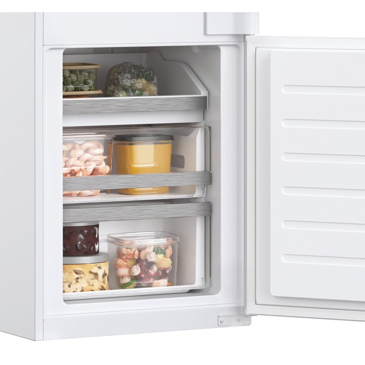 Refurbished Hoover HOBT5519EWK Integrated 281 Litre 70/30 Frost Free Fridge Freezer White