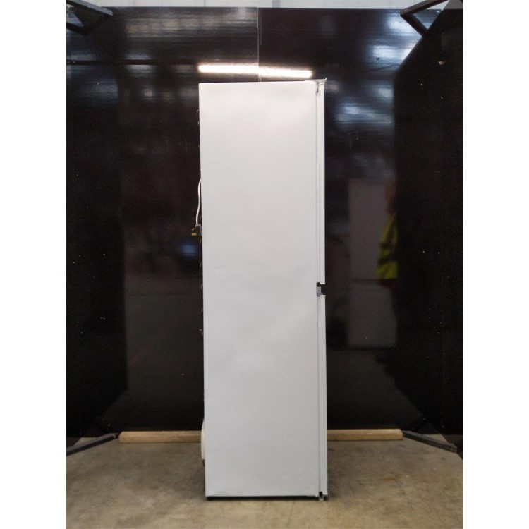 Refurbished AEG SCE818F6NS Integrated 253 Litre 50/50 Frost Free Fridge Freezer White