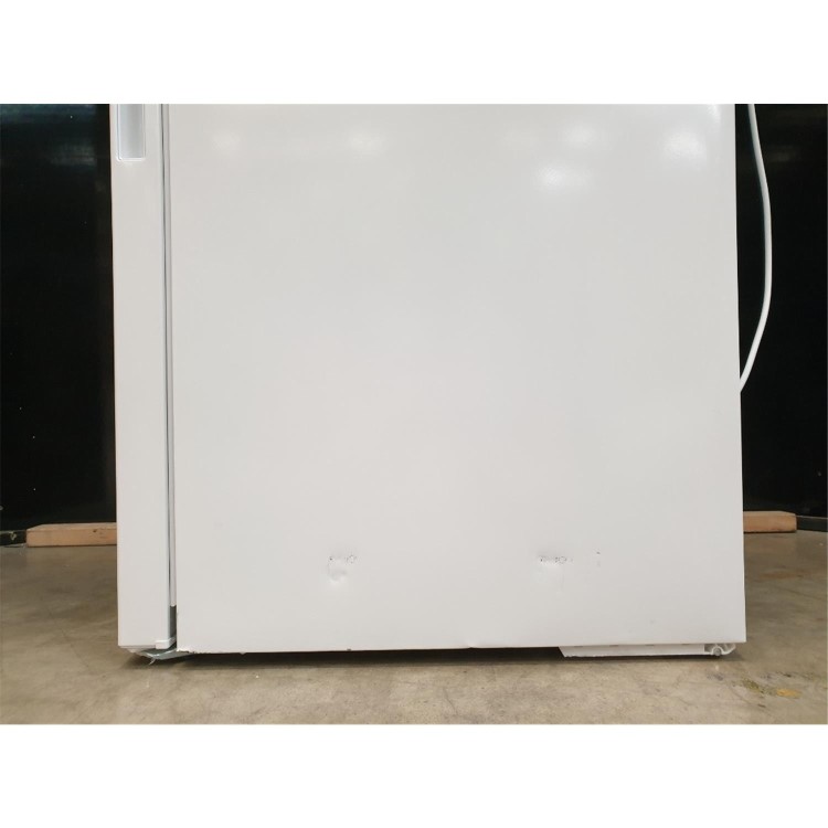 Refurbished Bosch Series 6 KGE49AWCAG Freestanding 413 Litre 60/40 Low Frost Fridge Freezer White