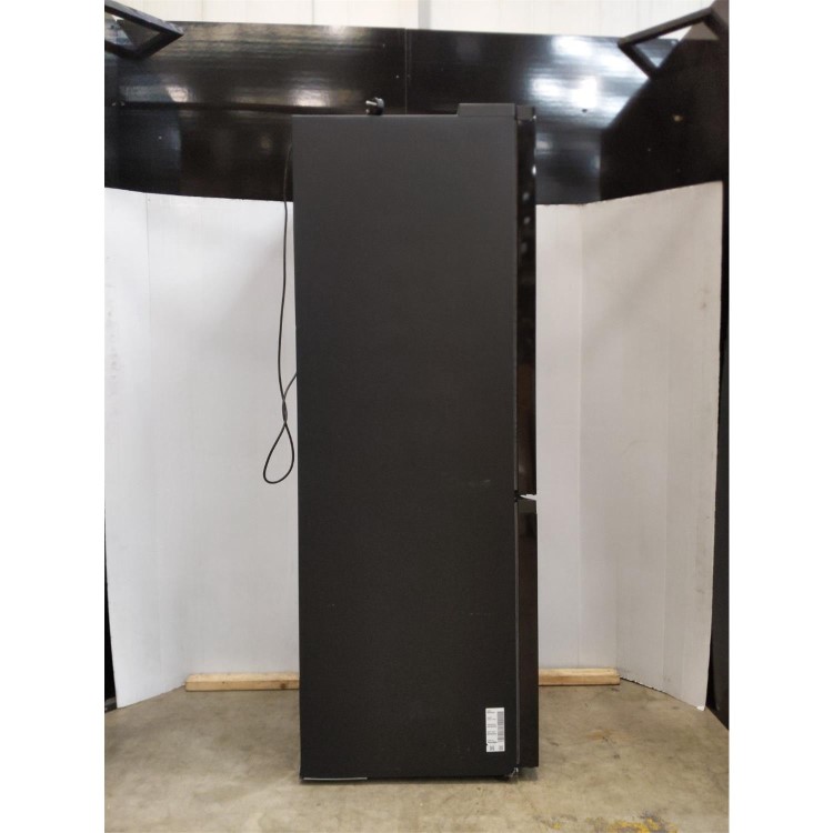 Refurbished Samsung Series 8 RB34C632EBN Freestanding 341 Litre 70/30 Frost Free Fridge Freezer Black