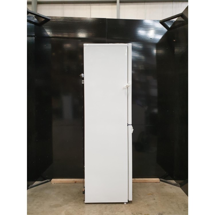 Refurbished Beko CFG3582W Freestanding 270 Litre 50/50 Frost Free Fridge Freezer White