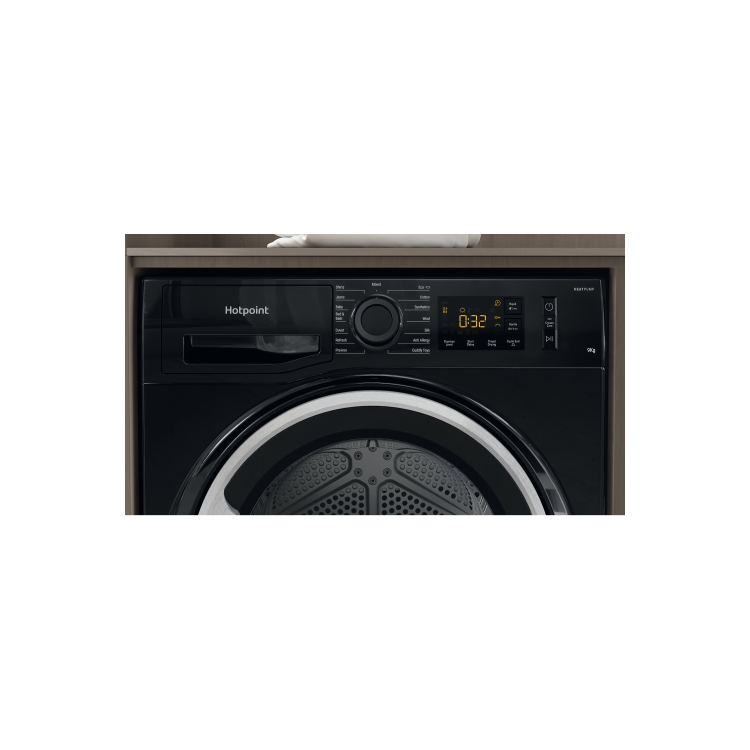 Refurbished Hotpoint Crease Care NTM1192BSKUK Freestanding Heat Pump 9KG Tumble Dryer Black
