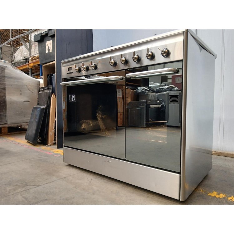 GRADE A2 - Smeg Concert 90cm Dual Fuel Range Cooker - Stainless Steel