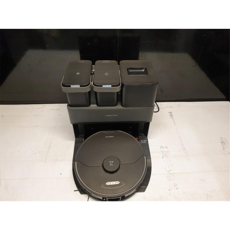 Refurbished Roborock S7 MaxV Ultra Robot Vacuum Cleaner with Self-Emptying and Seld-Cleaning Station - Black
