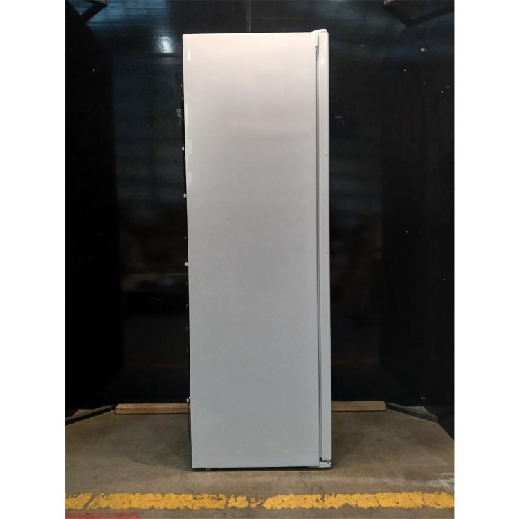 Refurbished Hotpoint UH8F2CW Freestanding 263 Litre Frost Free Upright Freezer White
