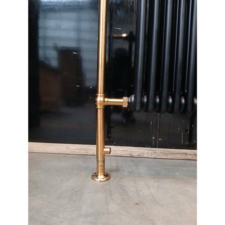 IMPERFECT - Black and Brass Traditional Column Radiator with Towel Rail 952 x 659mm - Regent