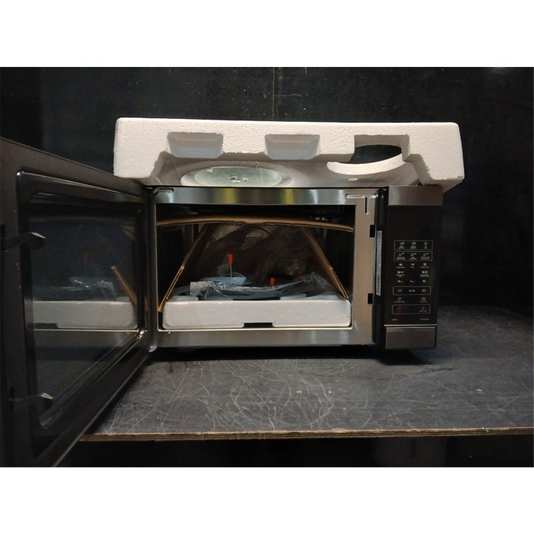 Refurbished Sharp YCMC422AUSB 42L 1000W Freestanding Combination Microwave Oven & Grill Black Steel