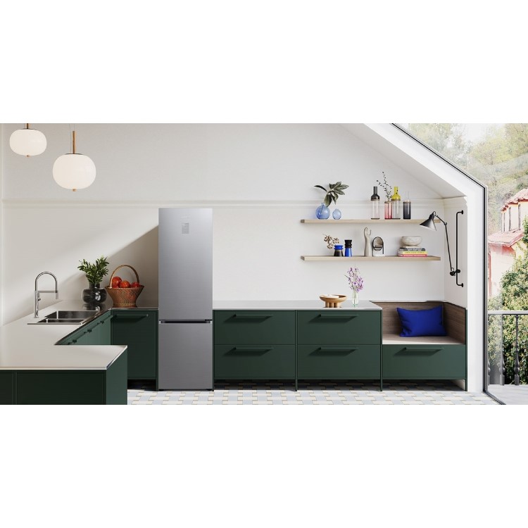 Samsung Series 5 390 Litre 70/30 Freestanding Fridge Freezer - White