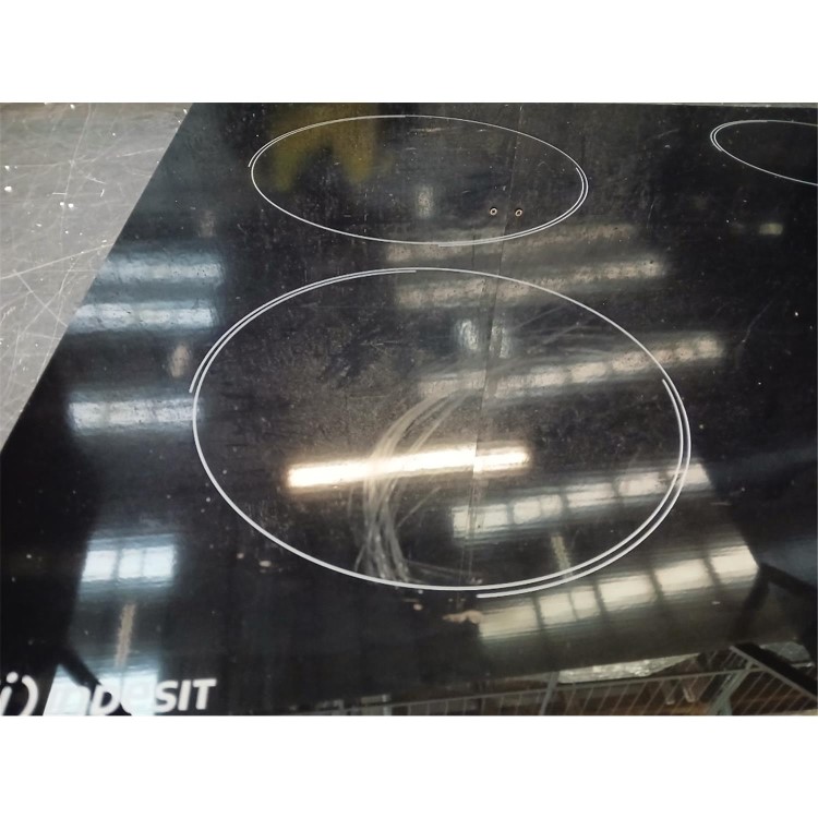 Refurbished Indesit RI161C 58cm 4 Zone Touch Control Ceramic Hob Black