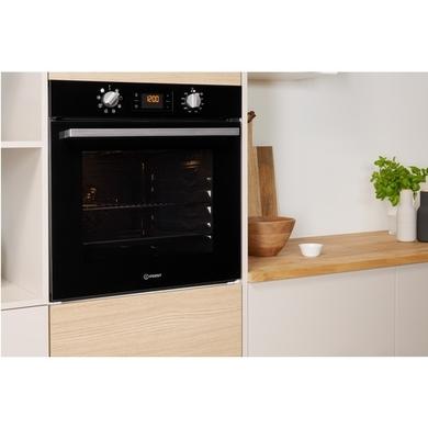 Refurbished Indesit IFW6340BLUK 60cm Single Built In Electric Oven Black