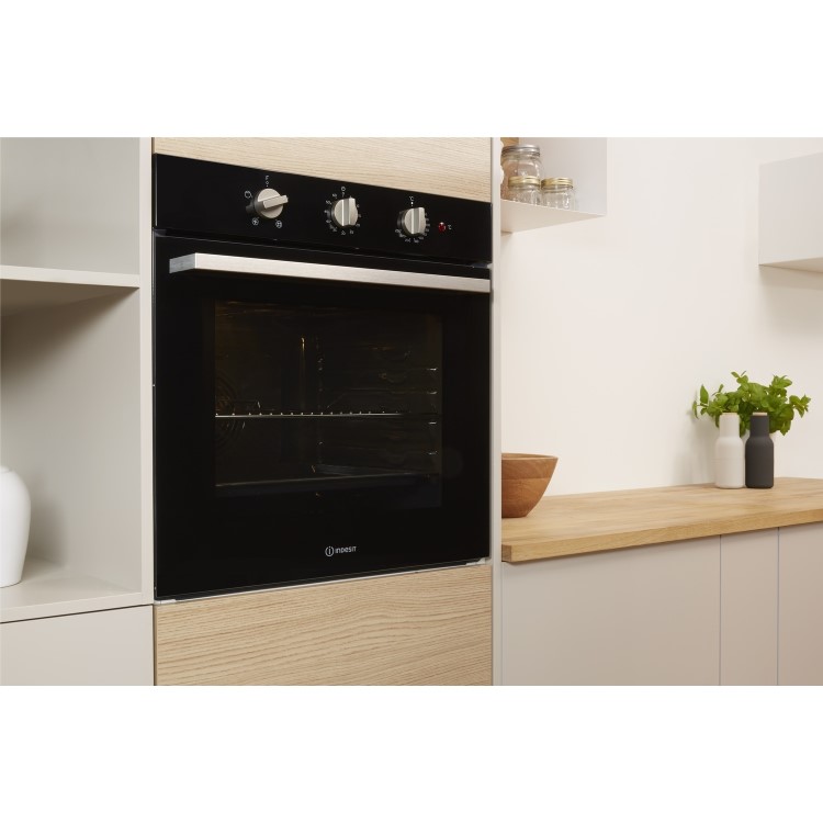 Indesit IFW6330BL Aria Electric Fan Assisted Single Oven - Black