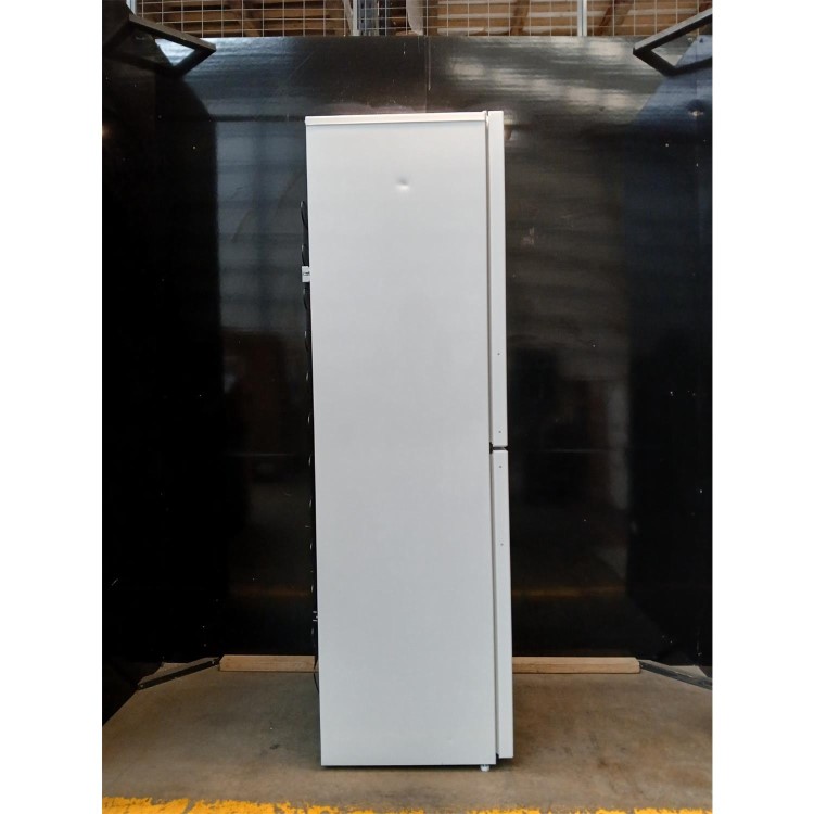 Refurbished Indesit 287 Litre 50/50 Freestanding Fridge Freezer - White