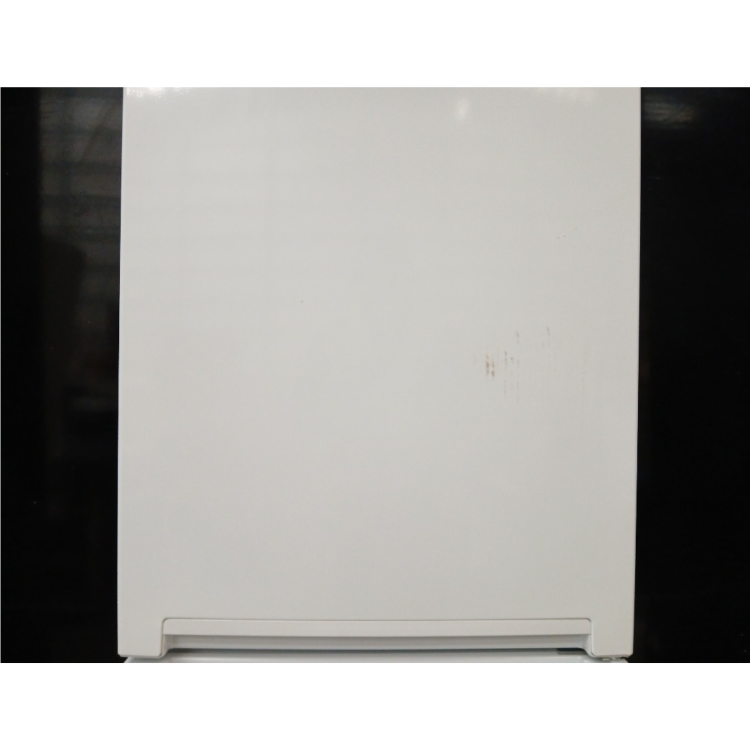 Refurbished Beko CFG4582W Freestanding 270 Litre 50/50 Fridge Freezer White