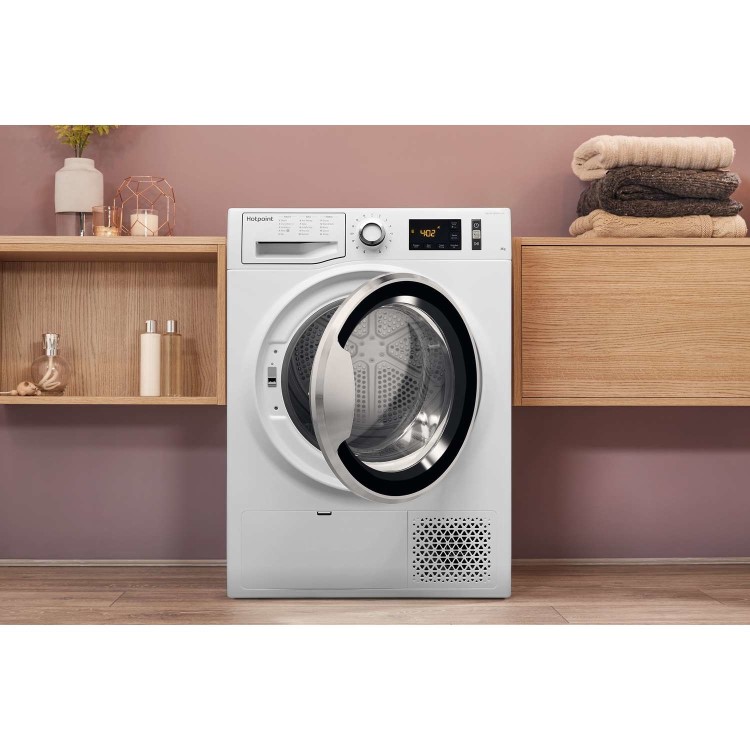 Refurbished Hotpoint ActiveCare NTM1182XB Freestanding Condenser 8KG Tumble Dryer With Heat Pump Tech White