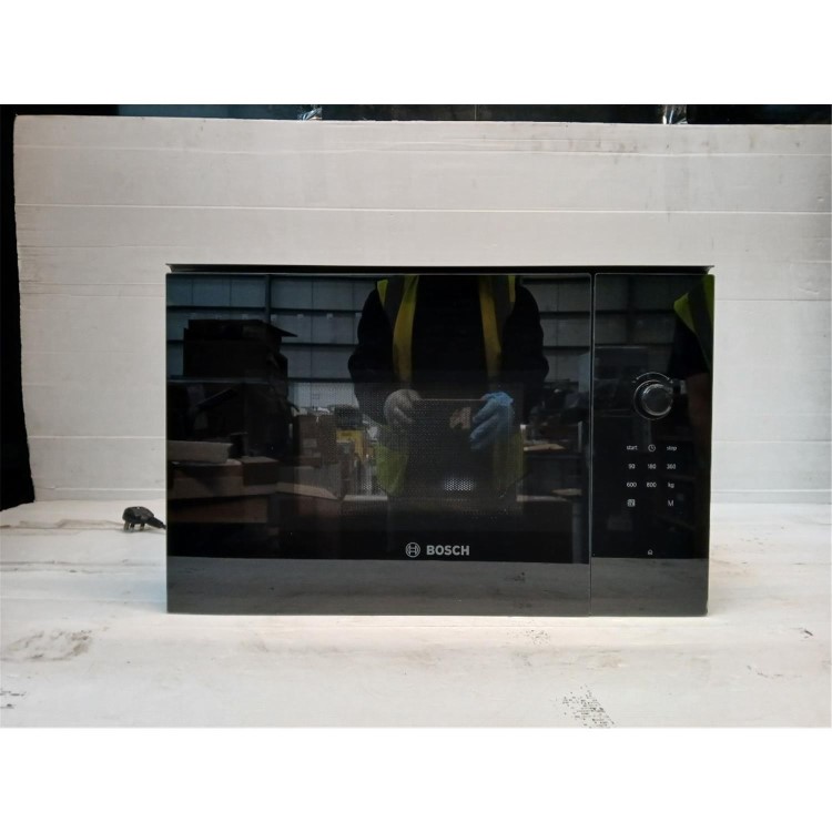 Refurbished Bosch Series 4 Built-In 800W Microwave - Black