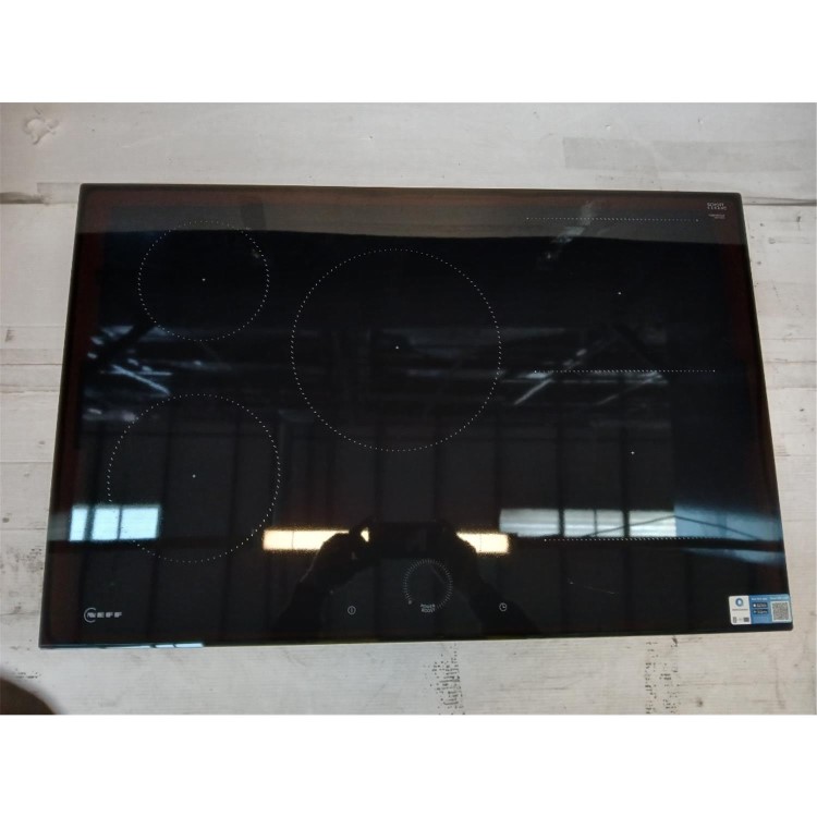 GRADE A3 - Neff N70 80cm 5 Zone Induction Hob