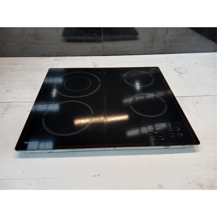 GRADE A3 - Hotpoint 58cm 4 Zone Ceramic Hob