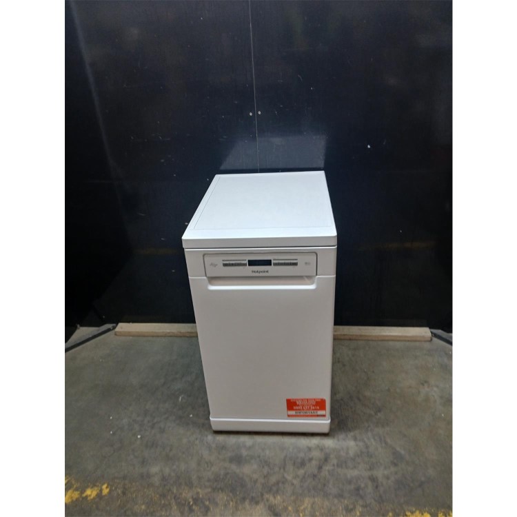 GRADE A2 - Hotpoint 3D Zone Wash Freestanding Slimline Dishwasher - White