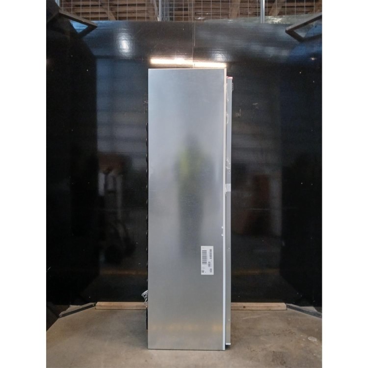 Refurbished N70 Door-on-door In-column Integrated Fridge 177cm