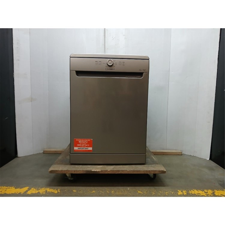 Refurbished Indesit Fast&Clean Freestanding Dishwasher - Silver