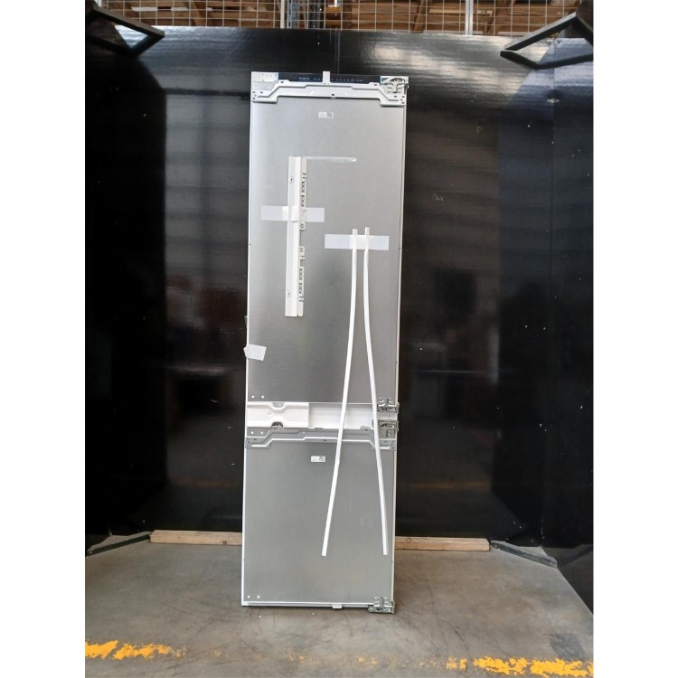 GRADE A2 - Bosch Series 4 290 Litre 70/30 Integrated Fridge Freezer