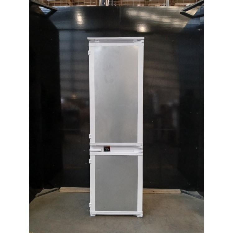 GRADE A2 - Beko 262 Litre 178cm 70/30 Integrated Fridge Freezer with Sliding Door Hinge