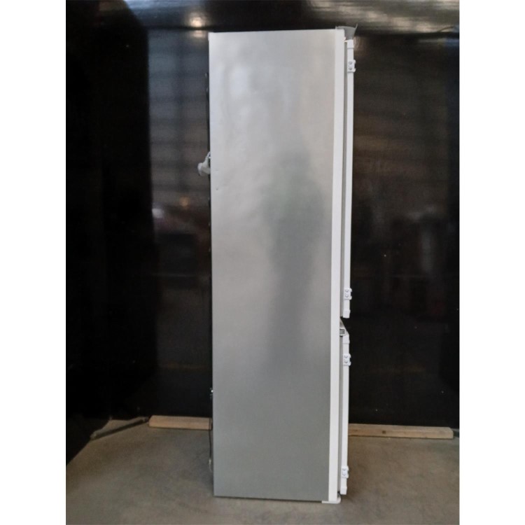 GRADE A2 - Beko 262 Litre 178cm 70/30 Integrated Fridge Freezer with Sliding Door Hinge