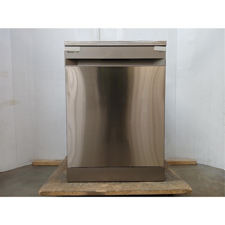 GRADE A2 - Hisense Hi6 Freestanding Dishwasher - WiFi-enabled A-Rated - Graphite