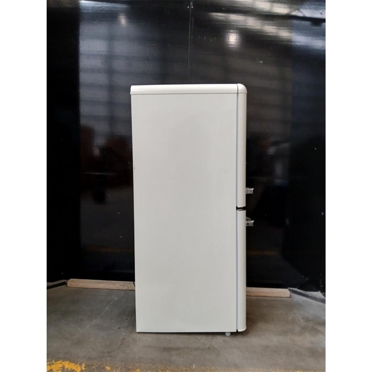 GRADE A2 - electriQ 153 Litre 60/40 Retro Freestanding Fridge Freezer - Cream Total No Frost