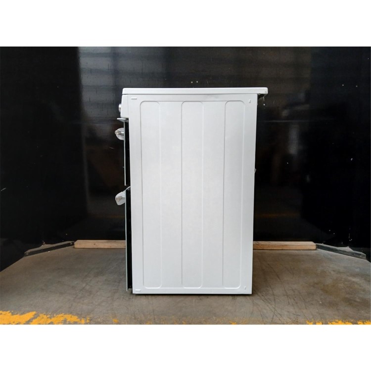 GRADE A2 - Hisense 60cm Electric Cooker - White
