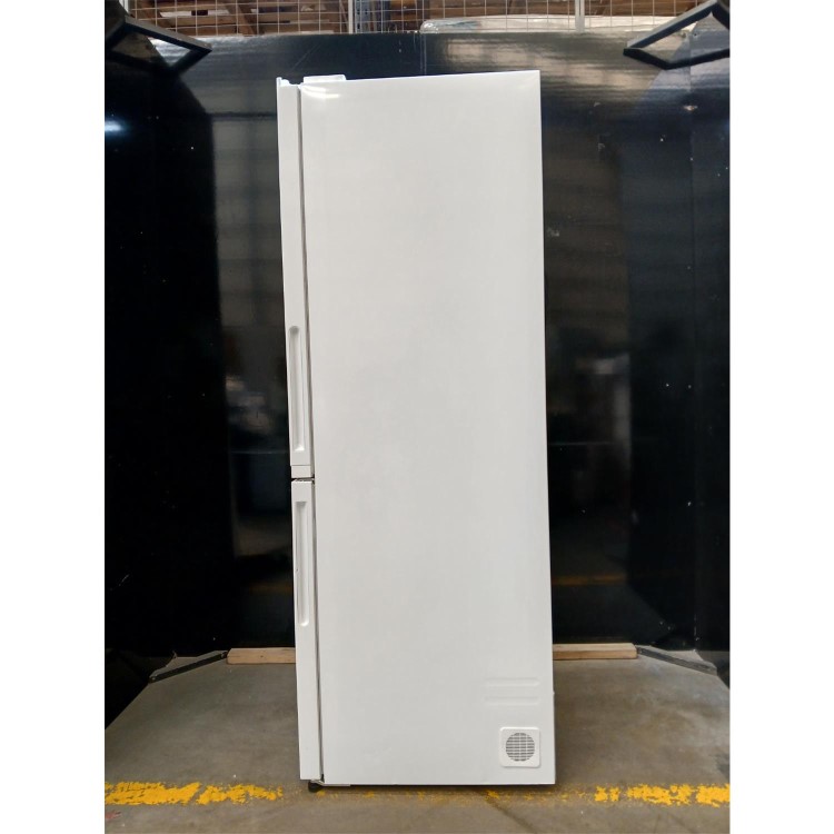 GRADE A2 - Hoover 355 Litre 60/40 Freestanding Fridge Freezer - White