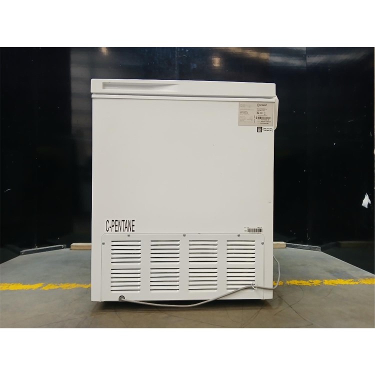 GRADE A2 - Indesit 308 Litre Freestanding Chest Freezer - White