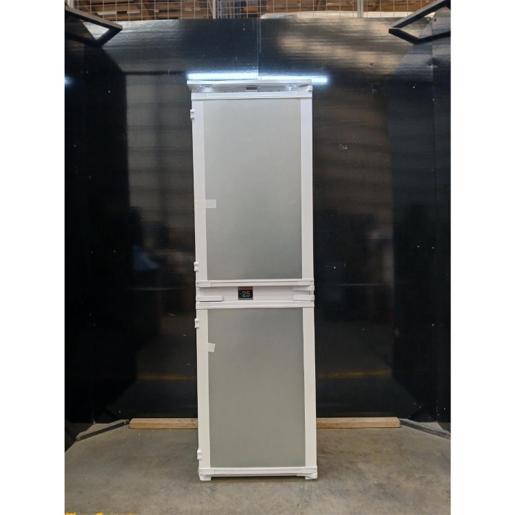 GRADE A2 - Beko 254 Litre 50/50 Integrated Fridge Freezer 