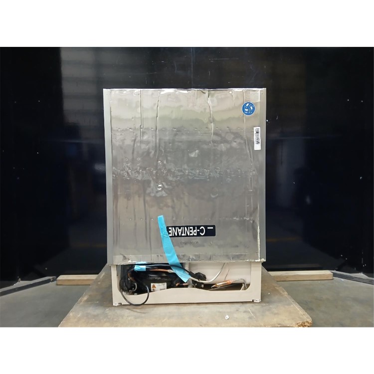 GRADE A2 - Hotpoint 144 Litre Integrated Under Counter Fridge