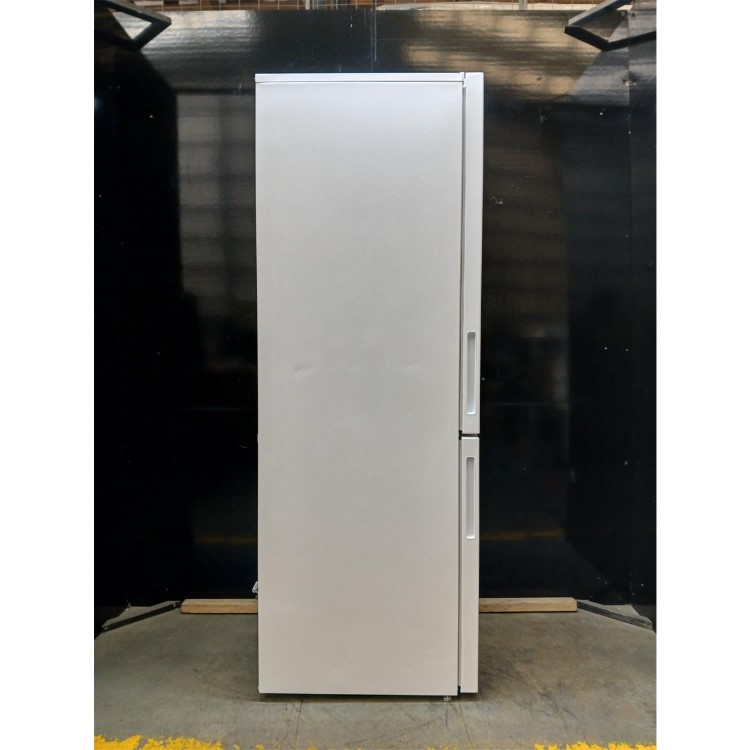 GRADE A2 - Indesit 343 Litre 60/40 Freestanding Fridge Freezer - White