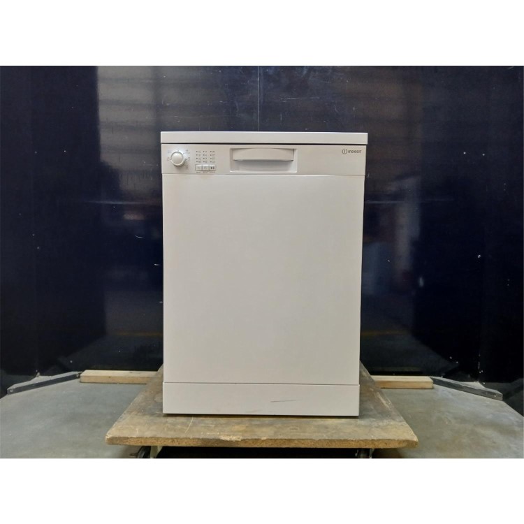 GRADE A2 - Indesit Push&Go Freestanding Dishwasher - White