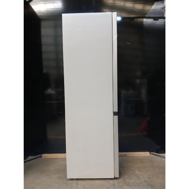 GRADE A2 - Indesit 250 Litre 70/30 Freestanding Fridge Freezer - Silver