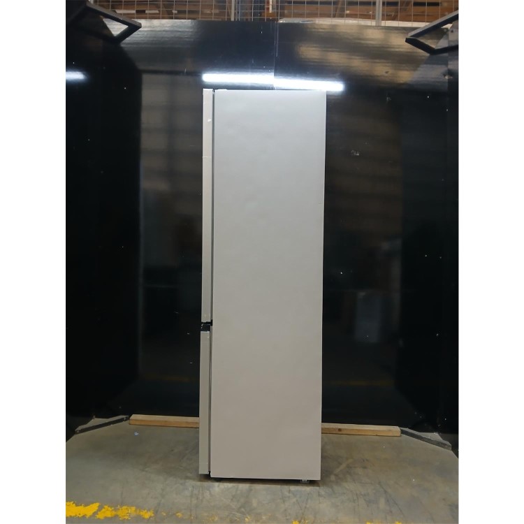 GRADE A2 - Indesit 262 Litre 70/30 Freestanding Fridge Freezer - Silver