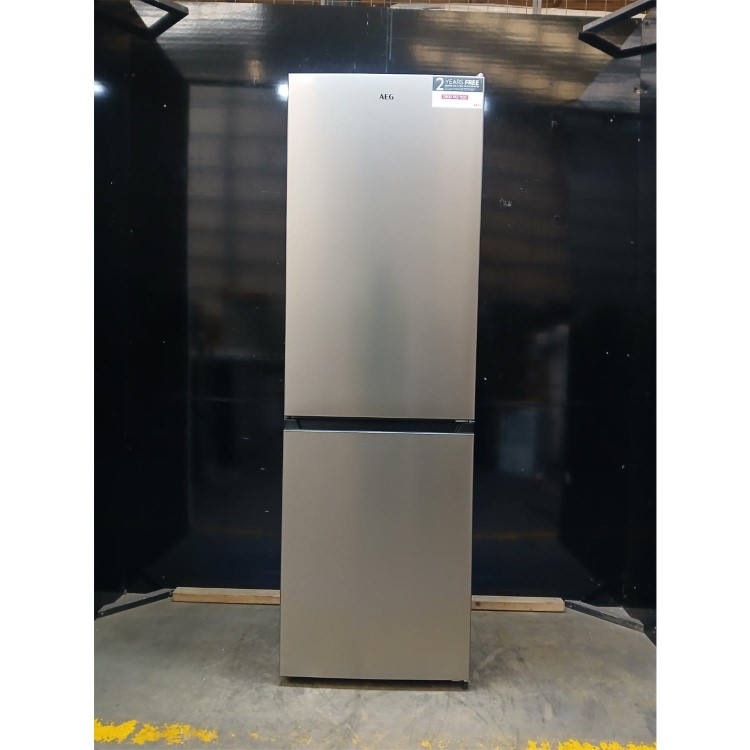 GRADE A2 - AEG Series 6000 304 Litre 60/40 Freestanding Fridge Freezer - Silver