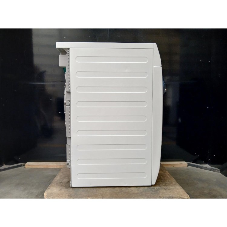 GRADE A2 - AEG 7000 Series SensiDry&reg; 8kg Heat Pump Tumble Dryer - White