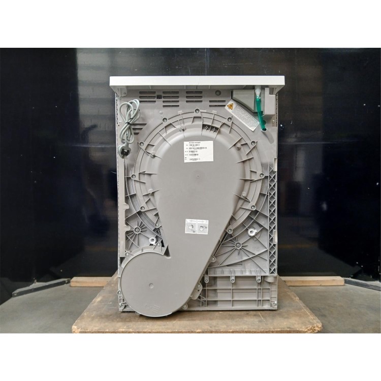 GRADE A2 - AEG 7000 Series SensiDry&reg; 8kg Heat Pump Tumble Dryer - White